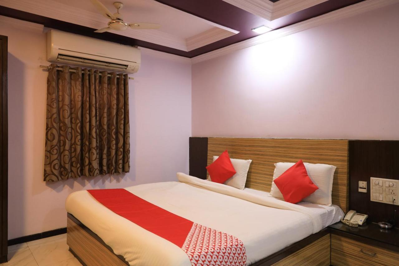 Oyo Flagship 77764 Hotel Rahul Ganeshpeth Colony นาคปุระ ภายนอก รูปภาพ