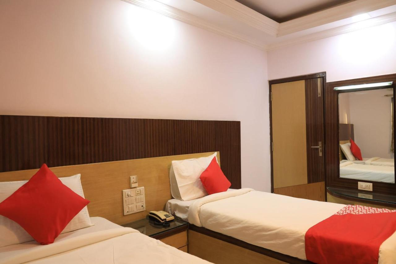 Oyo Flagship 77764 Hotel Rahul Ganeshpeth Colony นาคปุระ ภายนอก รูปภาพ